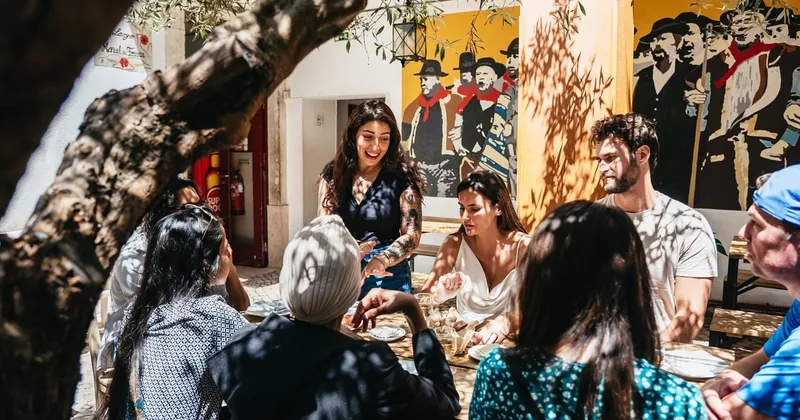 Food-Tour durch die Baixa mit Petiscos und Drinks